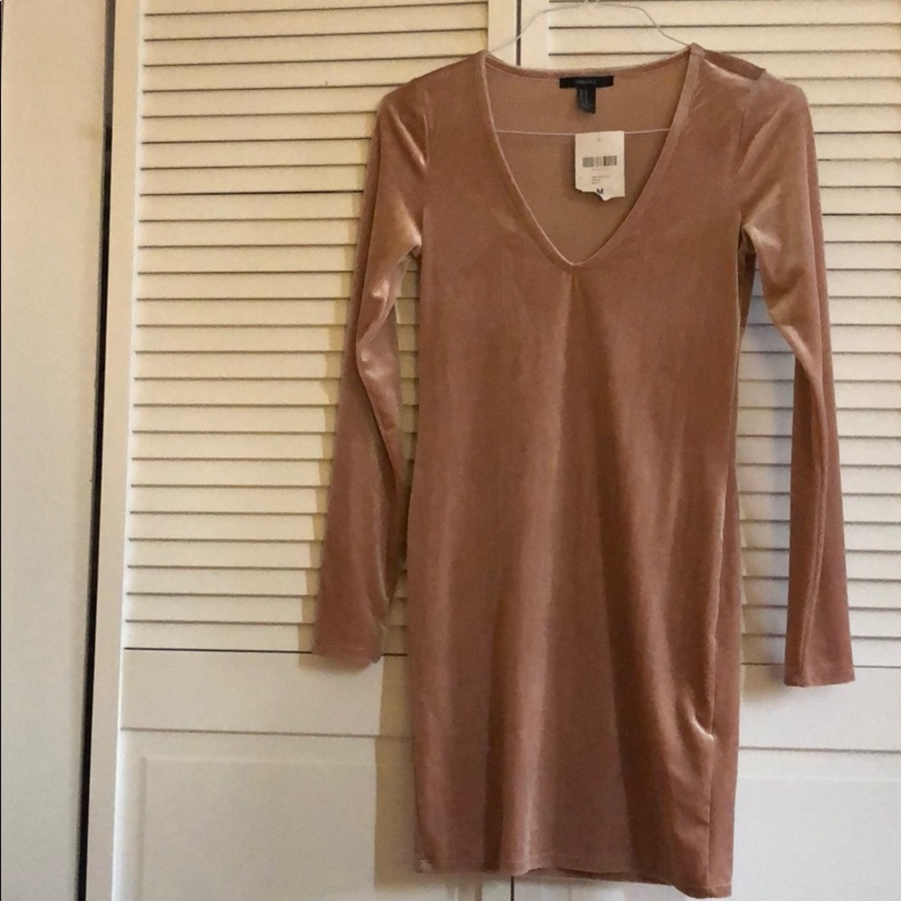 Long sleeve bodycon dress